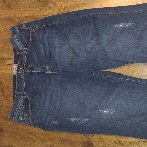 Chico's Dark Wash Distressed Ankle Jeans 2/34 - Picture 2 of 6